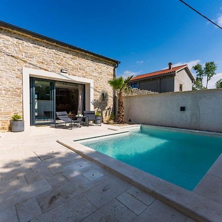 Villa Stone House With Pool Poeta Pridraga Exterior foto