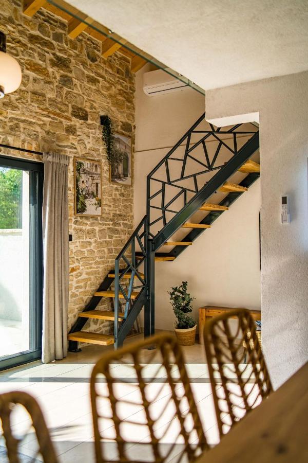 Villa Stone House With Pool Poeta Pridraga Exterior foto