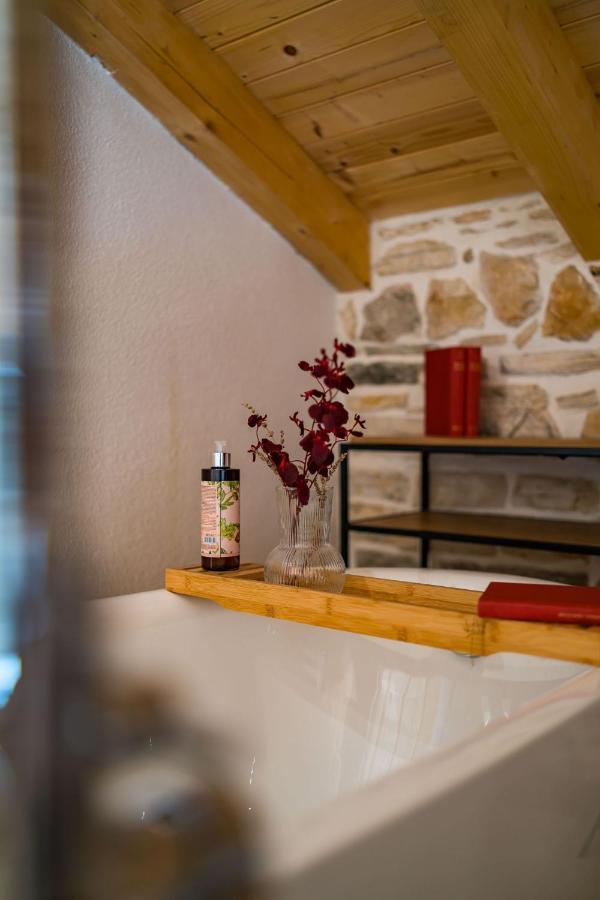 Villa Stone House With Pool Poeta Pridraga Exterior foto